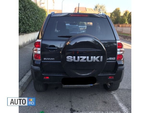 Second-hand Suzuki Grand Vitara 95 CP (69 kW) 2009 Negru SUV