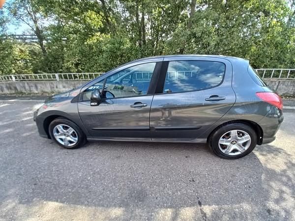 Second-hand Peugeot 308 90 CP (66 kW) 2008 Hatchback