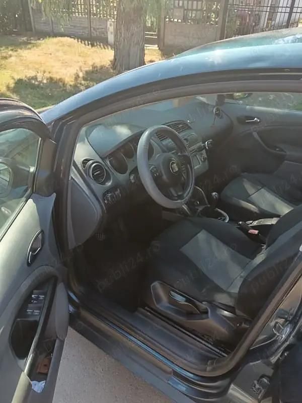 Second-hand Seat Toledo 105 CP (77 kW) 2006 Albastru Hatchback