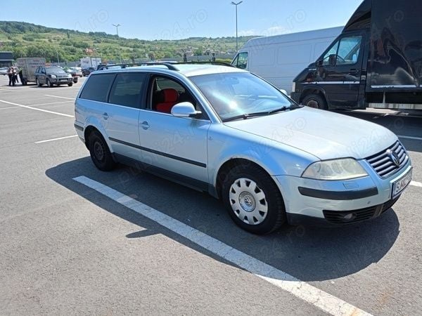 Albastru Utilizat 2004 VW Passat Break | 1.450 EUR - Imagine 1/4