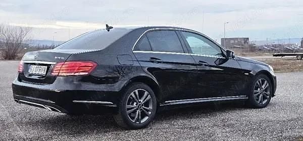 Second-hand Mercedes E220 177 CP (130 kW) 2015 Berlinǎ