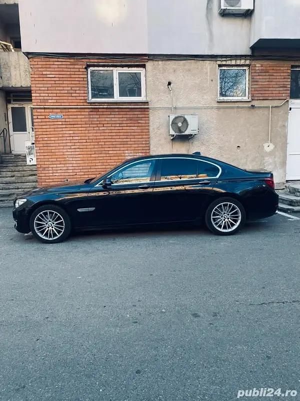 Second-hand BMW 730 258 CP (189 kW) 2015 Negru Berlinǎ
