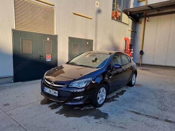 Second-hand Opel Astra 115 CP (84 kW) 2015 Maro Hatchback