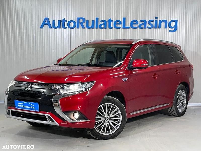 Culoarerosu Utilizat 2020 Mitsubishi Outlander P-HEV SUV | 20.290 EUR (Preț OK) - Imagine 1/4