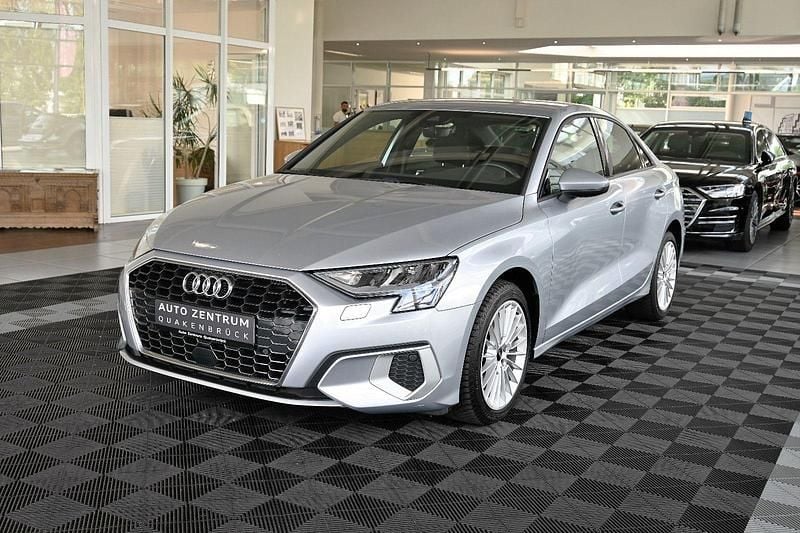 Utilizat 2021 Audi A3 Advanced | 27.779 EUR (Scump) - Imagine 1/1