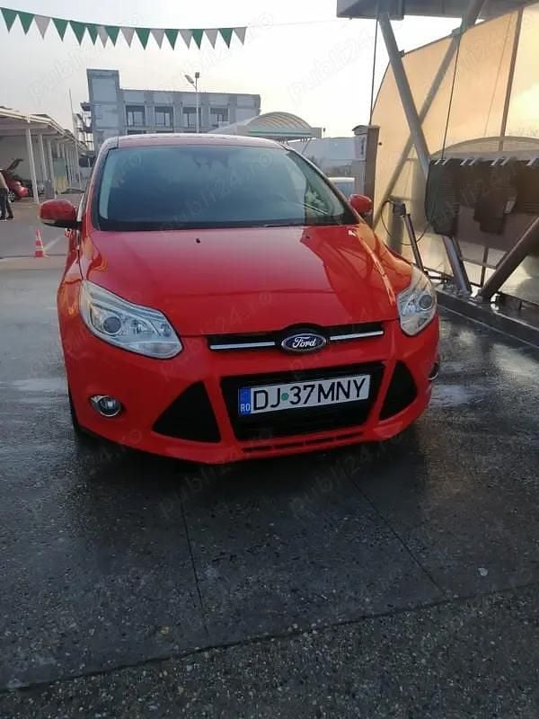 Utilizat 2013 Ford Focus Hatchback | 4.800 EUR (Preț bun) - Imagine 1/4