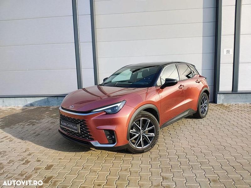 Culoarealte culori Utilizat 2024 Lexus LBX SUV | 40.990 EUR - Imagine 1/4
