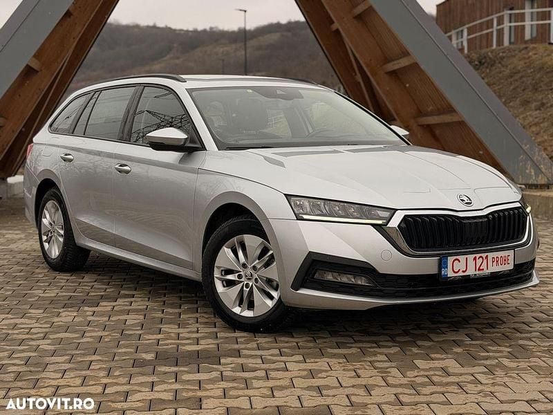 Culoareargint Second-hand 2021 Skoda Octavia Style Break | 13.900 EUR (Super Preț) - Imagine 1/4