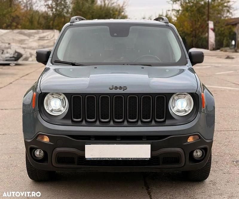Culoaregri Utilizat 2015 Jeep Renegade Trailhawk SUV | 14.600 EUR (Scump) - Imagine 1/4