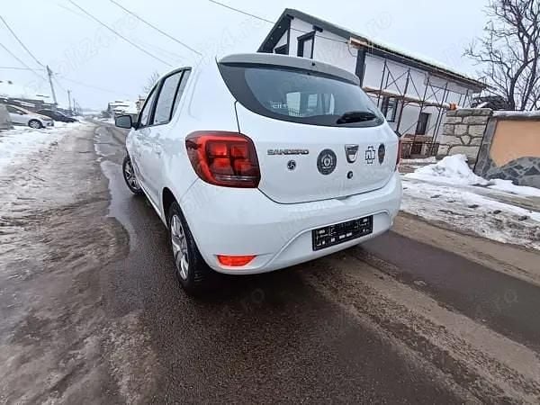 Second-hand Dacia Sandero 90 CP (66 kW) 2019 Alb Hatchback