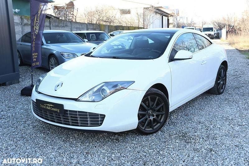 Second-hand Renault Laguna Coupé GT 150 CP (110 kW) 2010 Culoarealb Coupe