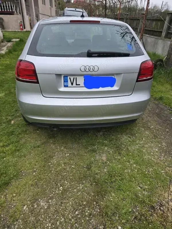 Gri Utilizat 2011 Audi A3 Berlinǎ | 6.500 EUR (Preț OK) - Imagine 1/4