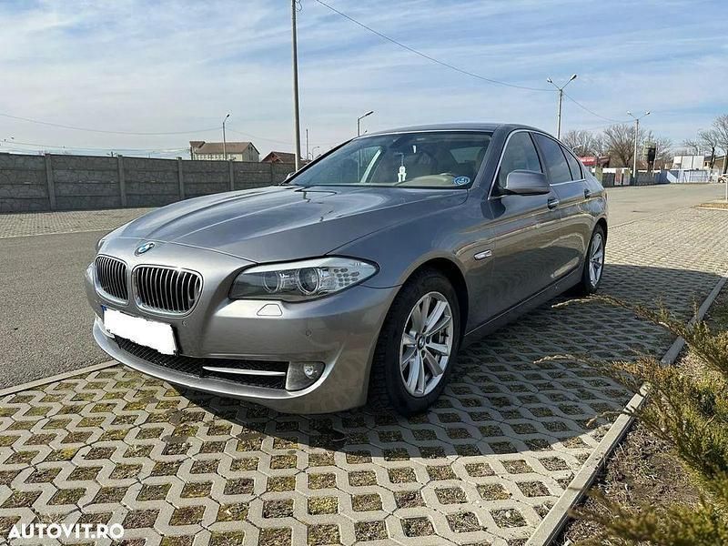 Gri Utilizat 2010 BMW 520 Berlinǎ | 11.495 EUR (Preț OK) - Imagine 1/4