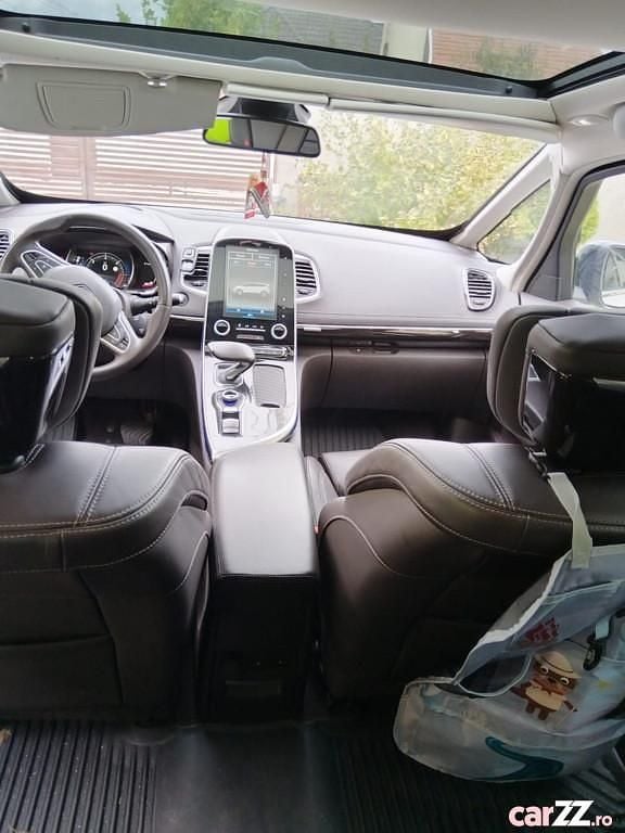 Second-hand Renault Grand Espace Initiale Paris 160 CP (117 kW) 2015 Alb Monovolum