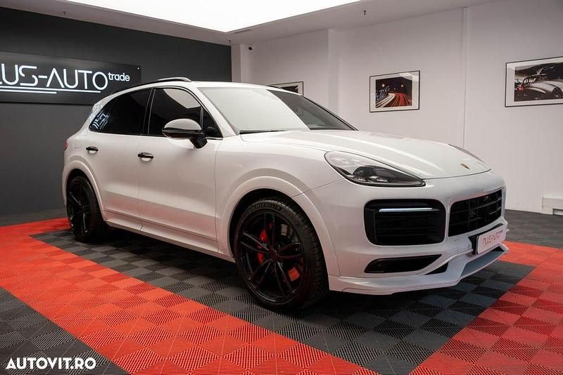 Culoarealb Second-hand 2022 Porsche Cayenne SUV | 87.954 EUR - Imagine 1/4