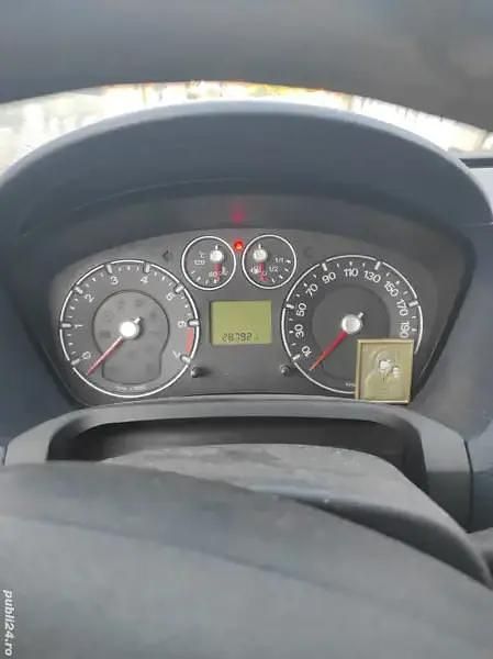 Utilizat 2006 Ford Fiesta Hatchback | 900 EUR - Imagine 1/4