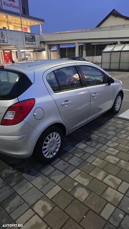 Second-hand Opel Corsa Edition 75 CP (55 kW) 2014 Culoaregri Hatchback