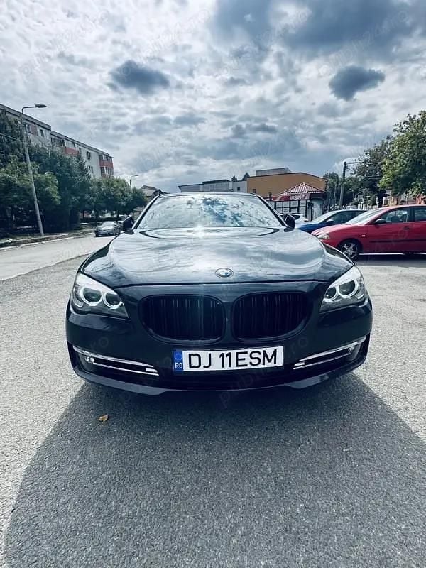 Second-hand BMW 740 313 CP (230 kW) 2012 Berlinǎ