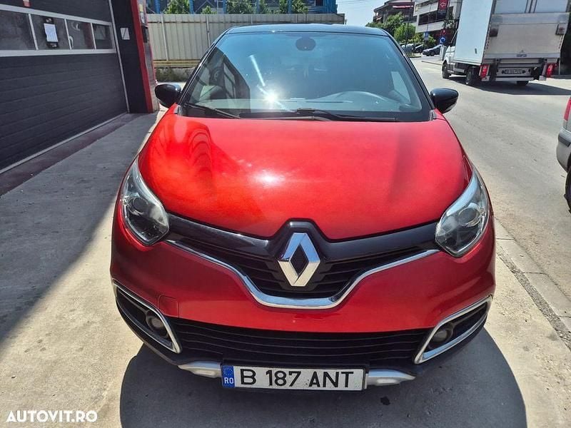 Culoarerosu Utilizat 2014 Renault Captur XMOD SUV | 9.500 EUR (Puțin scump) - Imagine 1/4