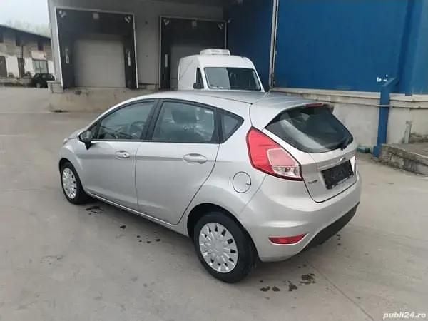 Utilizat 2013 Ford Fiesta Hatchback | 4.240 EUR (Preț OK) - Imagine 1/4