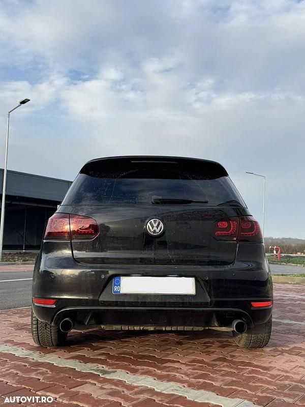 Second-hand VW Golf VI 210 CP (154 kW) 2009 Culoarenegru Hatchback