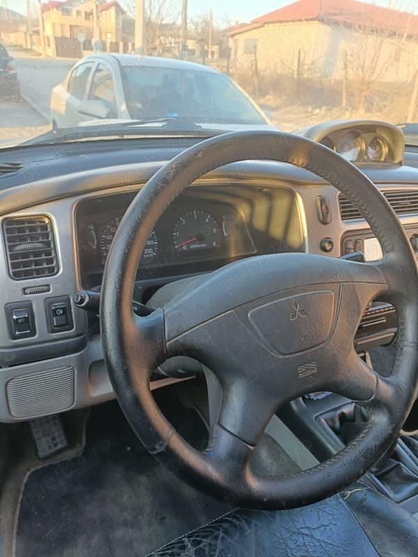 Utilizat 2005 Mitsubishi Pajero Sport SUV | 3.900 EUR - Imagine 1/4