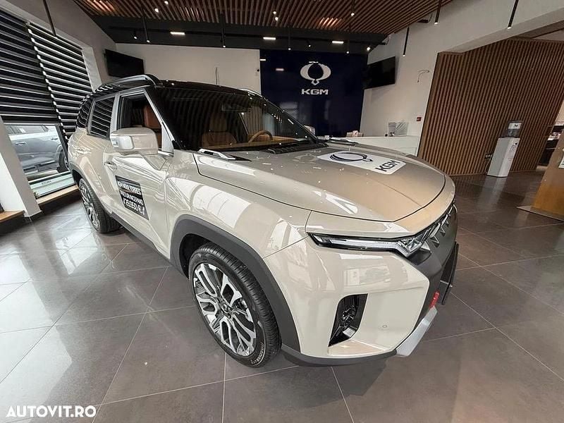 Second-hand Ssangyong (KGM) Torres 163 CP (119 kW) 2024 Culoarebej SUV