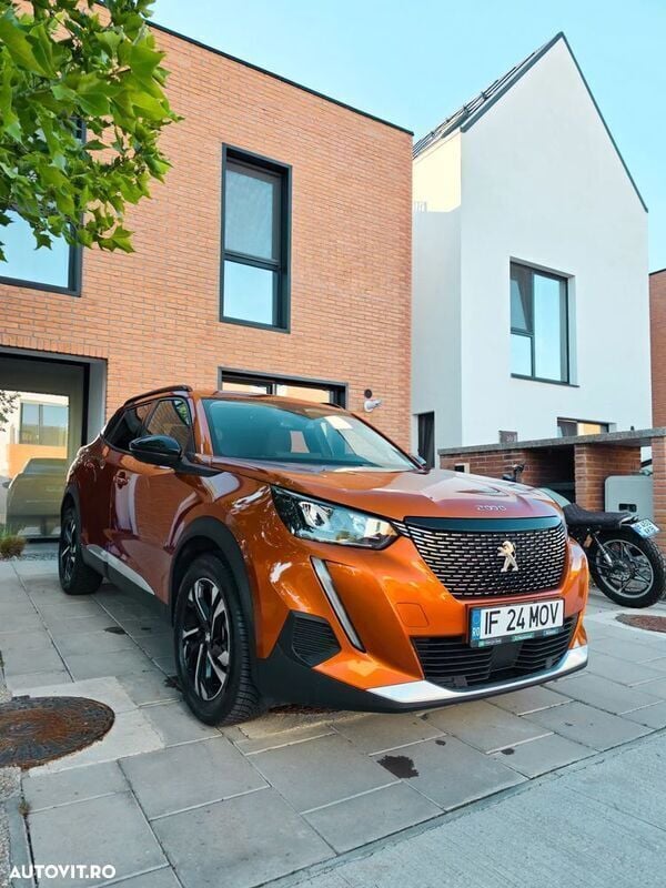 Portocaliu Utilizat 2022 Peugeot 2008 Allure SUV | 19.450 EUR (Preț OK) - Imagine 1/4