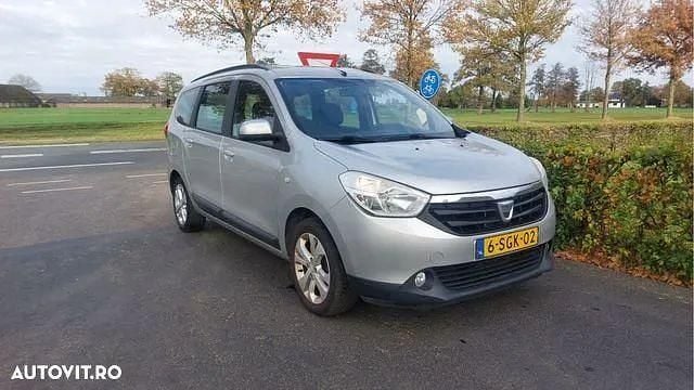 Culoareargint Utilizat 2014 Dacia Lodgy Lauréate Monovolum | 3.500 EUR (Super Preț) - Imagine 1/4