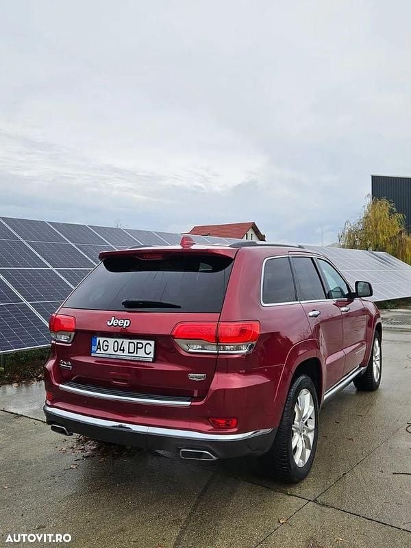 Second-hand Jeep Grand Cherokee Summit 250 CP (183 kW) 2015 Culoarerosu SUV