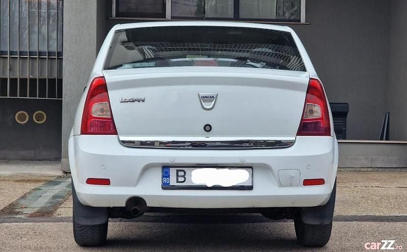 Second-hand Dacia Logan 75 CP (55 kW) 2011 Berlinǎ