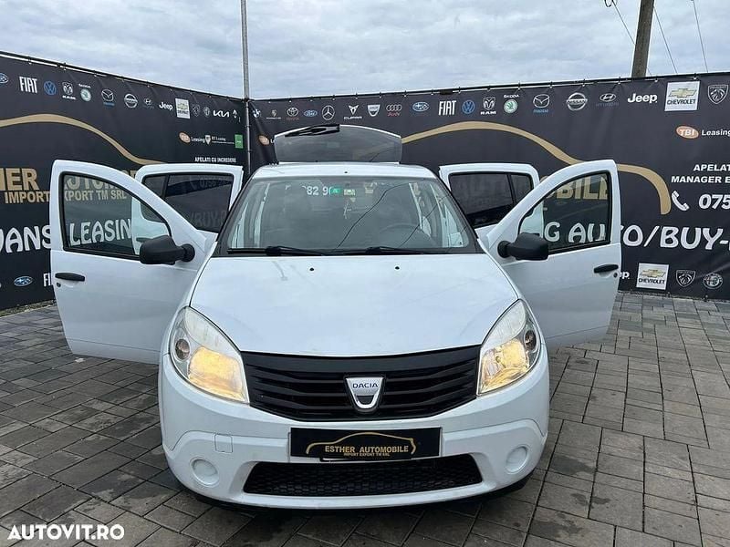 Second-hand Dacia Sandero 75 CP (55 kW) 2011 Culoarealb