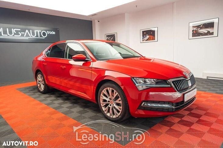 Culoarerosu Utilizat 2022 Skoda Superb Style Berlinǎ | 23.499 EUR (Preț bun) - Imagine 1/4