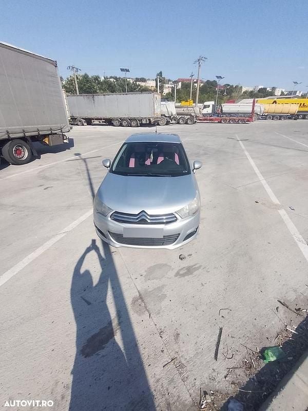 Culoareargint Utilizat 2011 Citroën C4 Hatchback | 3.800 EUR (Preț OK) - Imagine 1/4