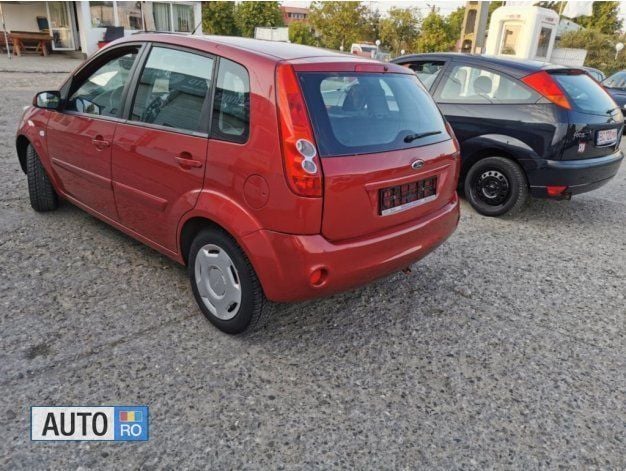 Second-hand Ford Fiesta 80 CP (58 kW) 2007 Visiniu Hatchback