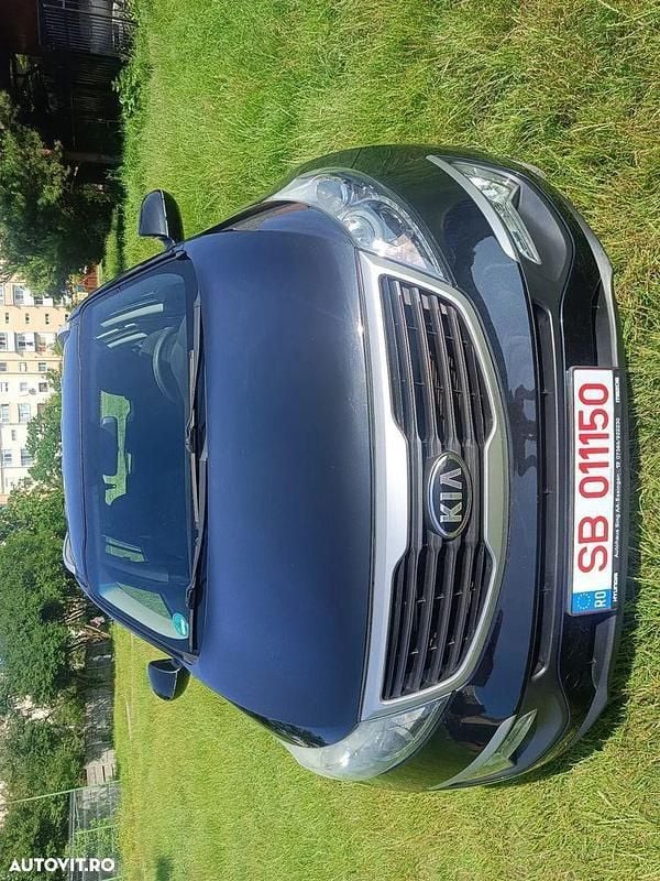 Negru Utilizat 2013 Kia Sportage SUV | 9.750 EUR (Preț bun) - Imagine 1/4