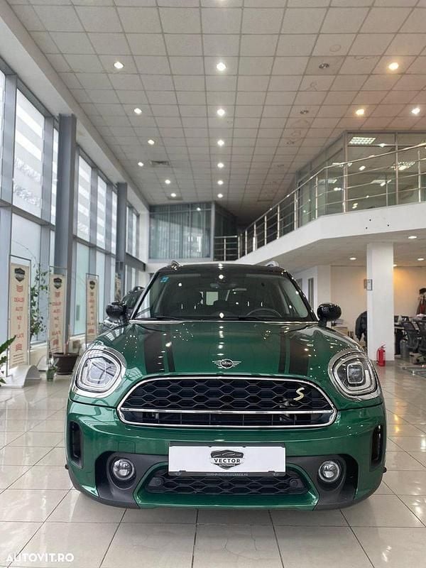 Culoareverde Utilizat 2021 Mini Countryman SUV | 25.190 EUR - Imagine 1/4