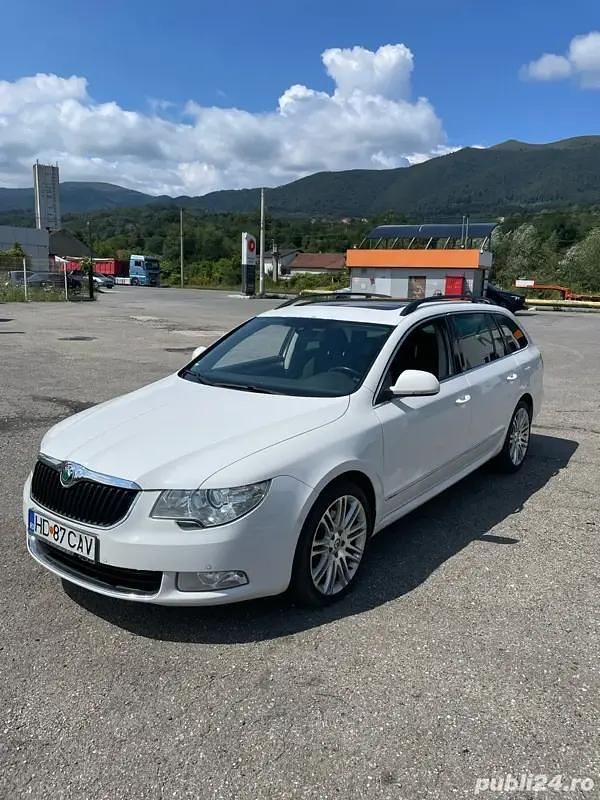 Alb Utilizat 2012 Skoda Superb Break | 5.400 EUR (Preț OK) - Imagine 1/4