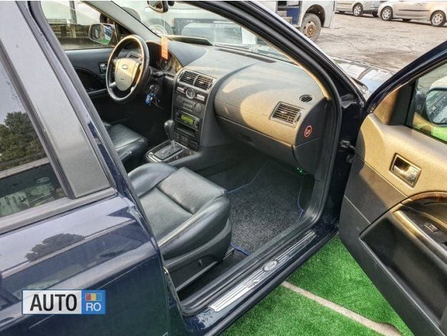 Second-hand Ford Mondeo 130 CP (95 kW) 2005 Albastru Break