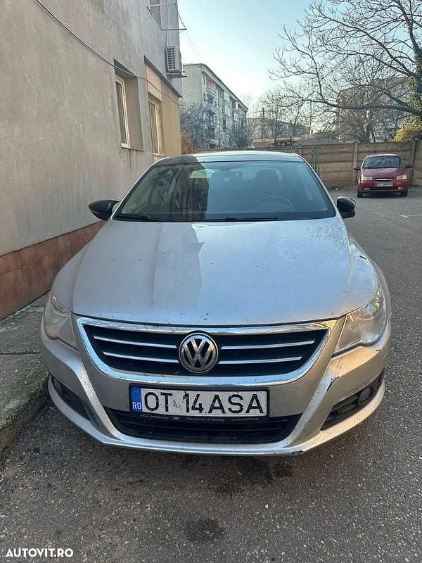 Gri Utilizat 2009 VW CC Berlinǎ | 4.000 EUR (Super Preț) - Imagine 1/4