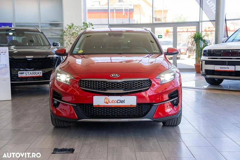 Second-hand Kia XCeed Spirit 136 CP (100 kW) 2020 Culoarerosu SUV