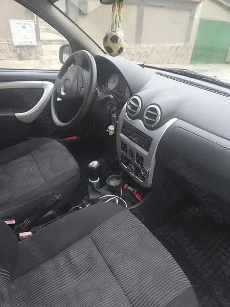 Second-hand Dacia Sandero 90 CP (66 kW) 2010 Hatchback