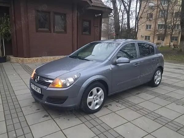 Second-hand Opel Astra 101 CP (74 kW) 2008 Hatchback