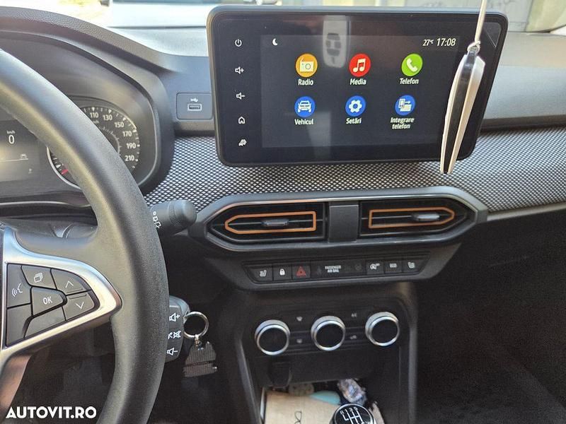 Second-hand Dacia Sandero Comfort 90 CP (66 kW) 2022 Culoareportocaliu Berlinǎ