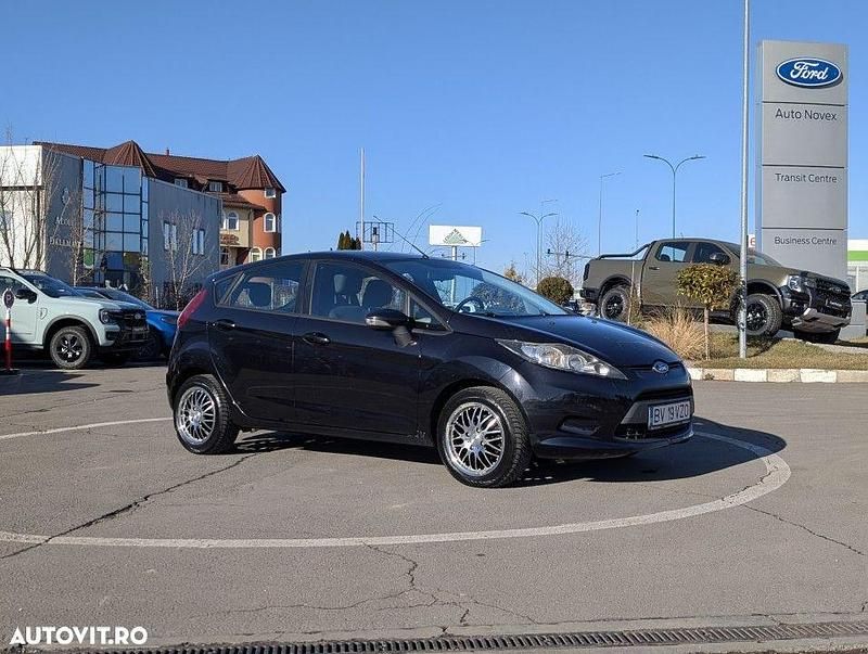 Second-hand Ford Fiesta 82 CP (60 kW) 2010 Culoarenegru Hatchback