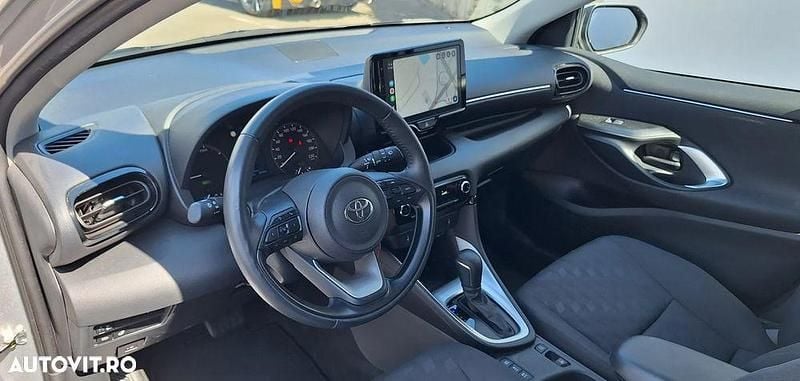 Second-hand Toyota Yaris Hybrid 92 CP (67 kW) 2024 Culoaregri Hatchback