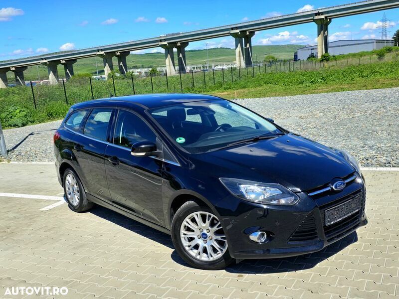 Negru Utilizat 2011 Ford Focus Titanium Break | 4.899 EUR (Preț OK) - Imagine 1/4