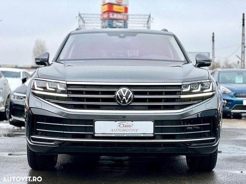 Second-hand VW Touareg Elegance 286 CP (210 kW) 2025 Culoaregri SUV