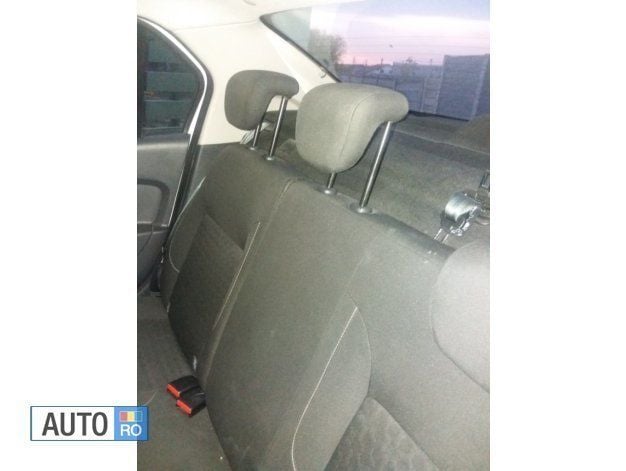 Second-hand Dacia Logan 120 CP (88 kW) 2015 Alb Berlinǎ