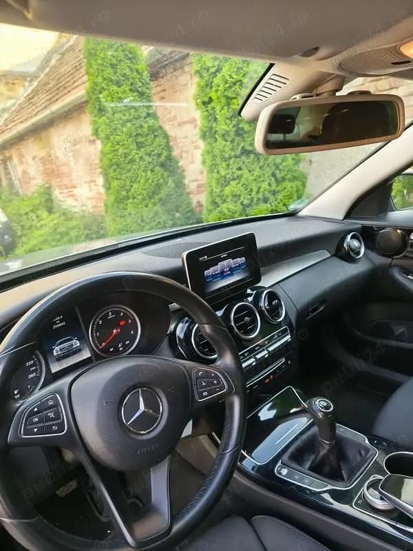 Utilizat 2016 Mercedes A180 Berlinǎ | 12.650 EUR - Imagine 1/4
